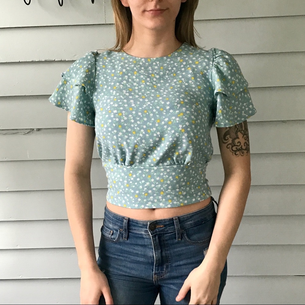 Forever 21 S floral ruffle top